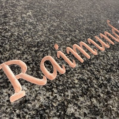 Rose Gold (+39,90 €)